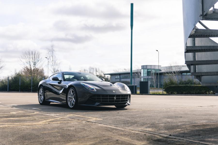  Ferrari F12berlinetta 2014 года  (UK) (фото 215 из 276)